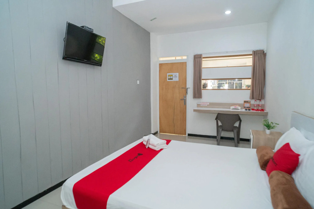 RedDoorz Syariah near Transmart MX Malang