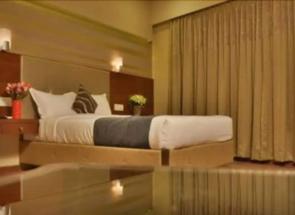 FabHotel Berry's