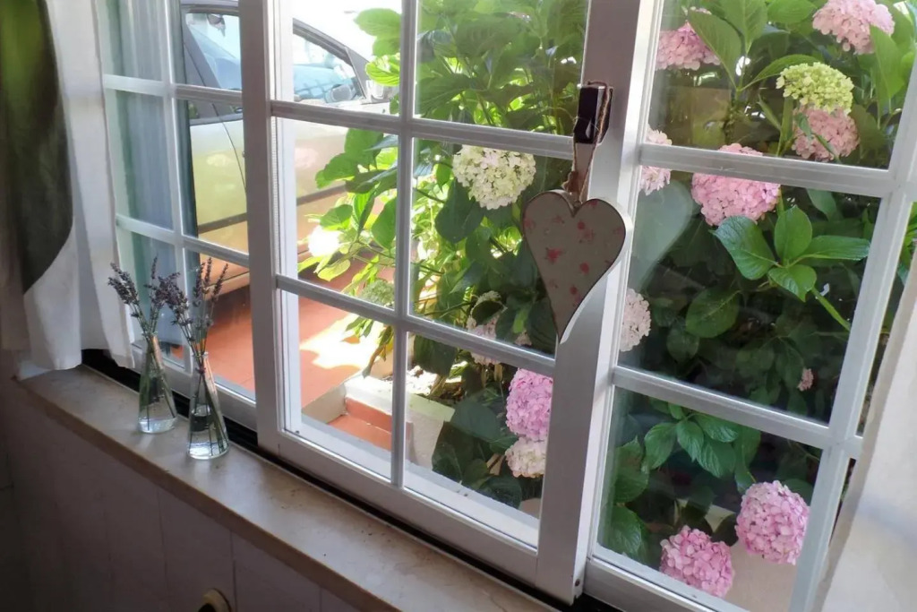FlowerHouse