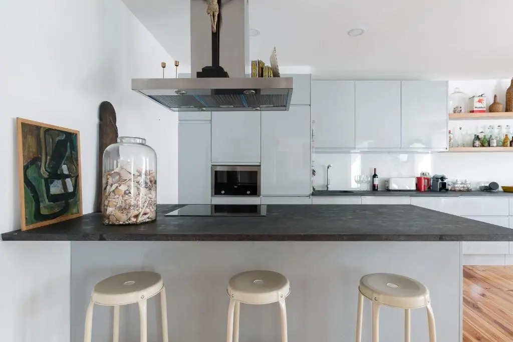 Alfama Terrace Best River and Historic City View Spacious and Charming Ground Floor 18th Century Building