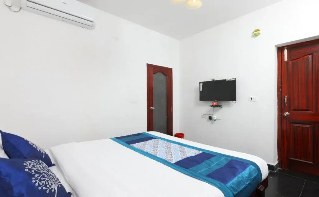 Villa Triomphe By OYO Rooms