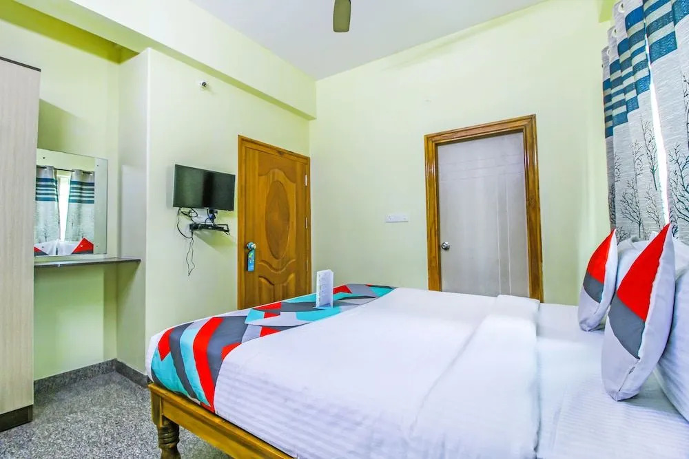 Sri Sai Suites By FabHotel