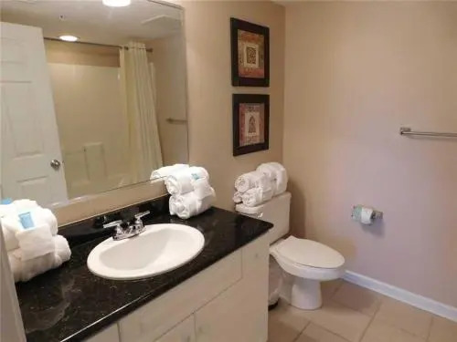 Yacht Clubs #2-702B - 1 Br Condo
