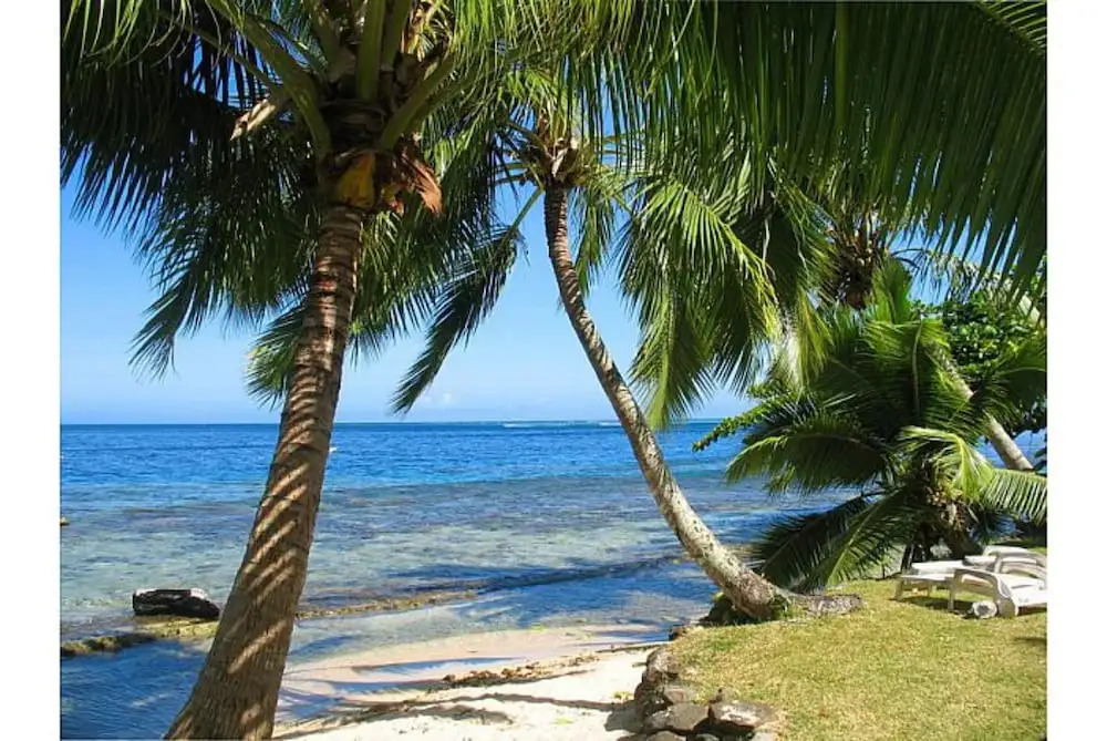 Fare Upu beach front cottage - Moorea
