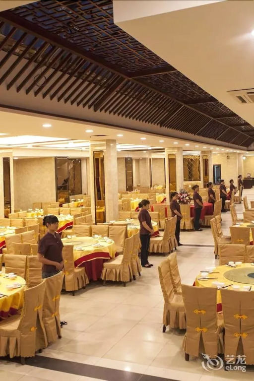 Jinyi Holiday Hotel