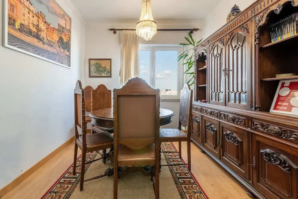 Guestready - Bright 2BR Apartment in the Heart of Graça