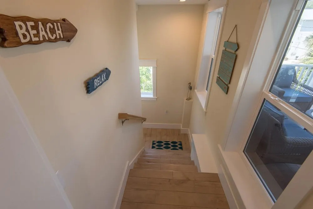 Coastal Horizons Apartment 6