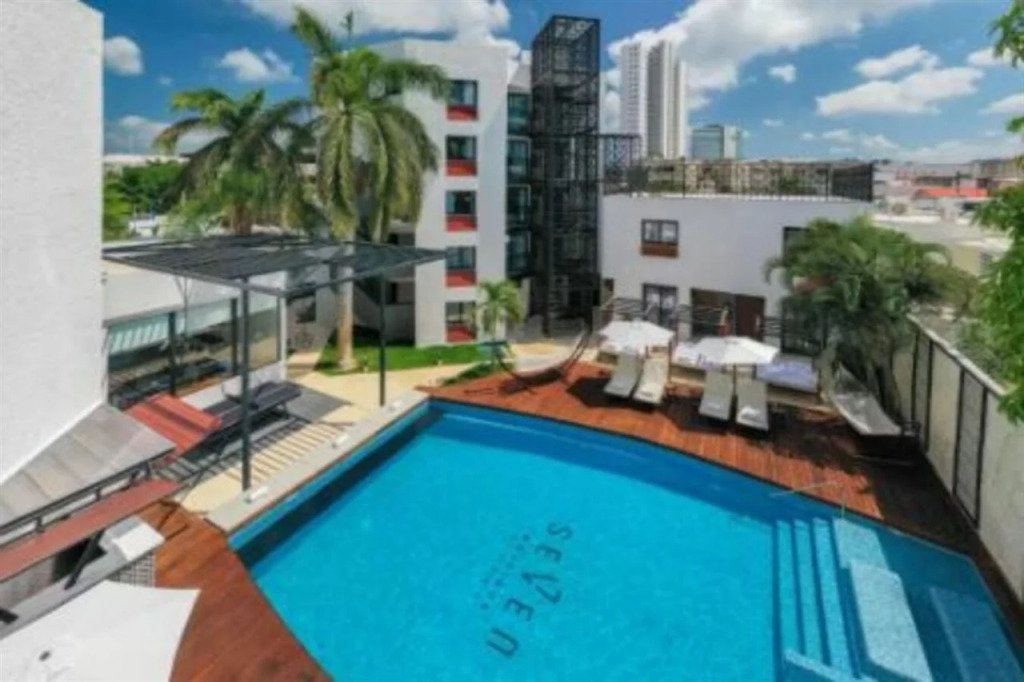 Seven Boutique Apartments Cancún
