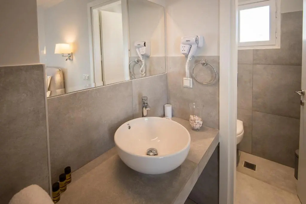 Fomithea Hotel-New