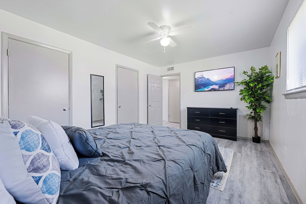 Leandro Apartments