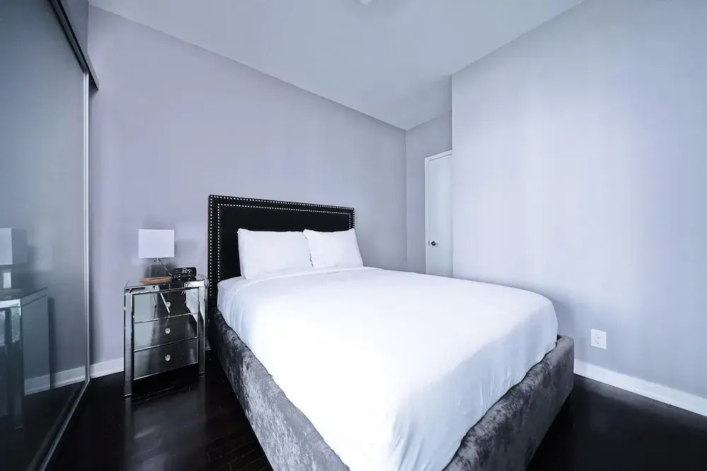 York Street Suites Toronto