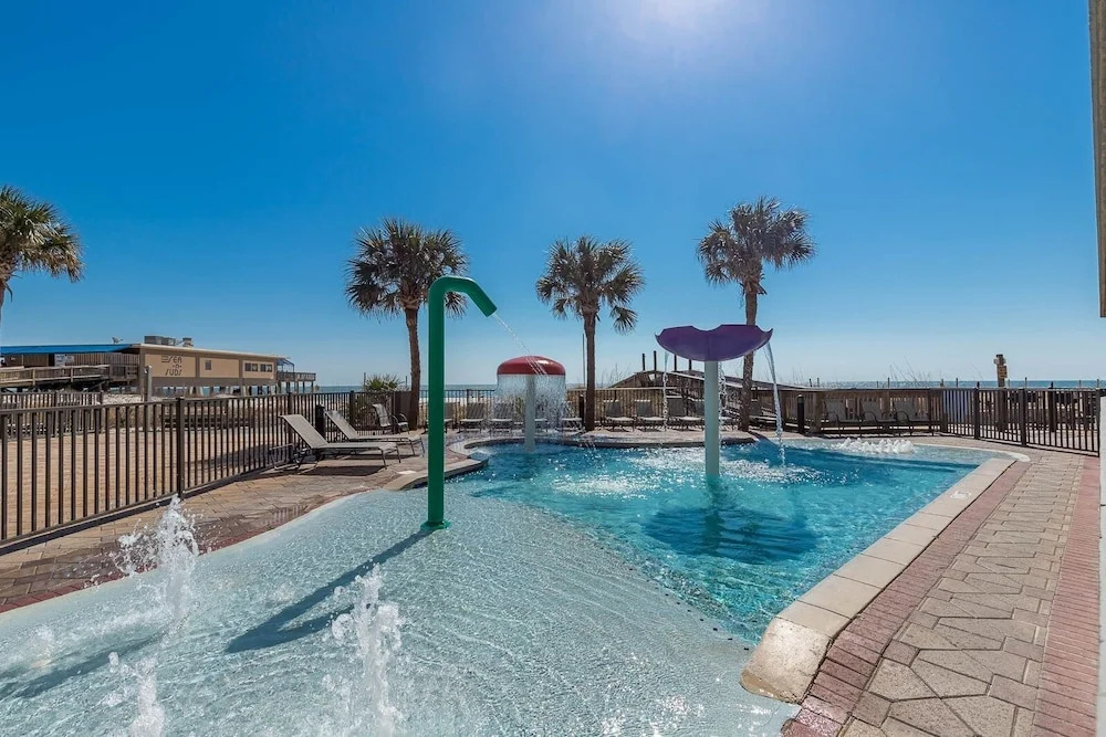 Seawind 905 3 Bedroom Condo
