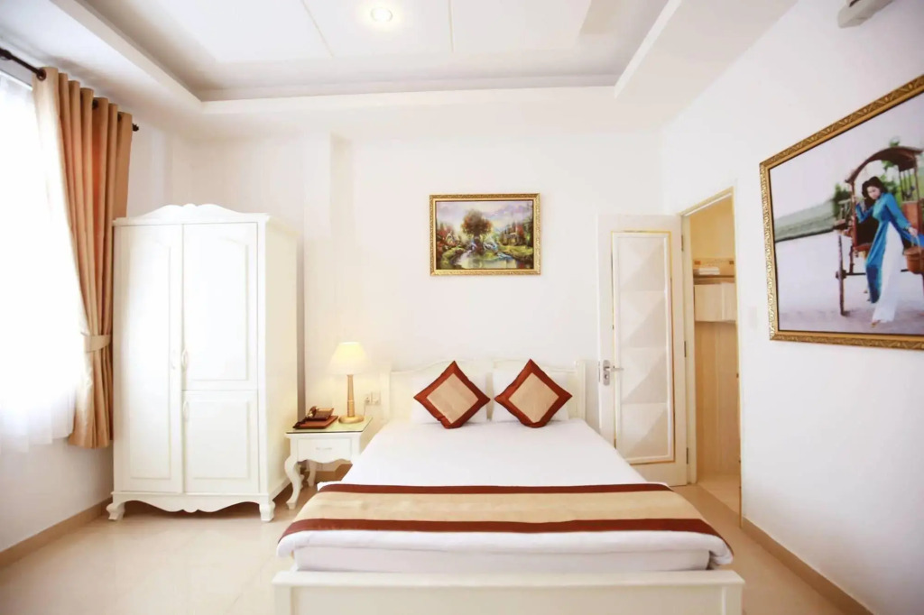 Tulip Hotel