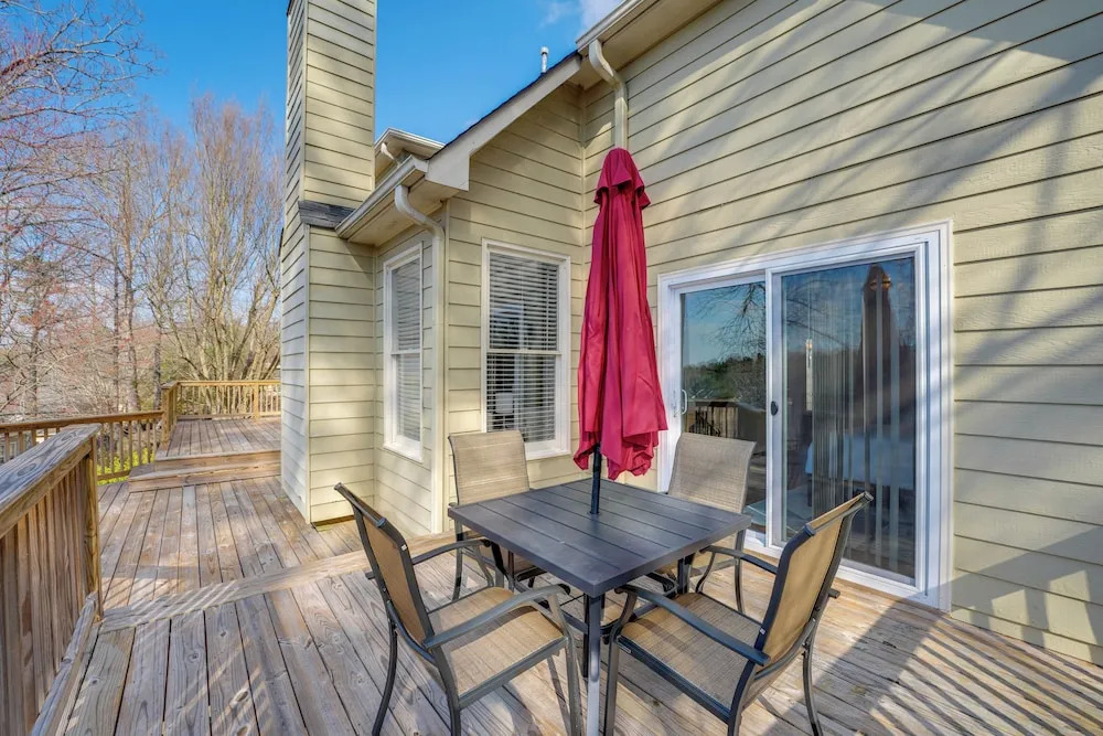 Private Yard & Pool Access! Family Home in Acworth