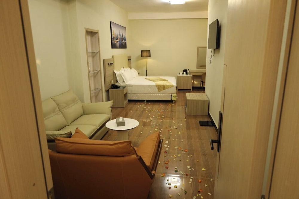 Tateno Royal Hotel