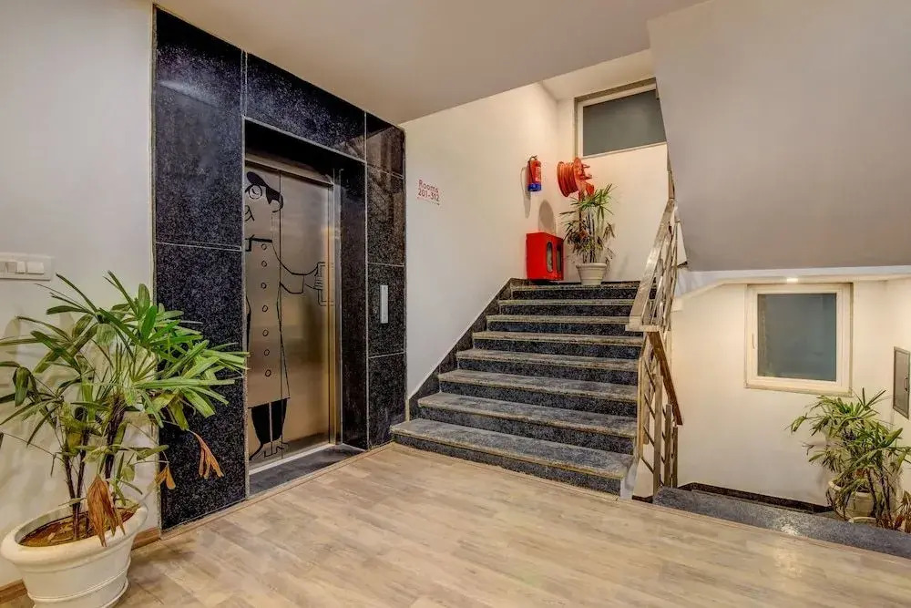 OYO Townhouse 115 Patel Nagar