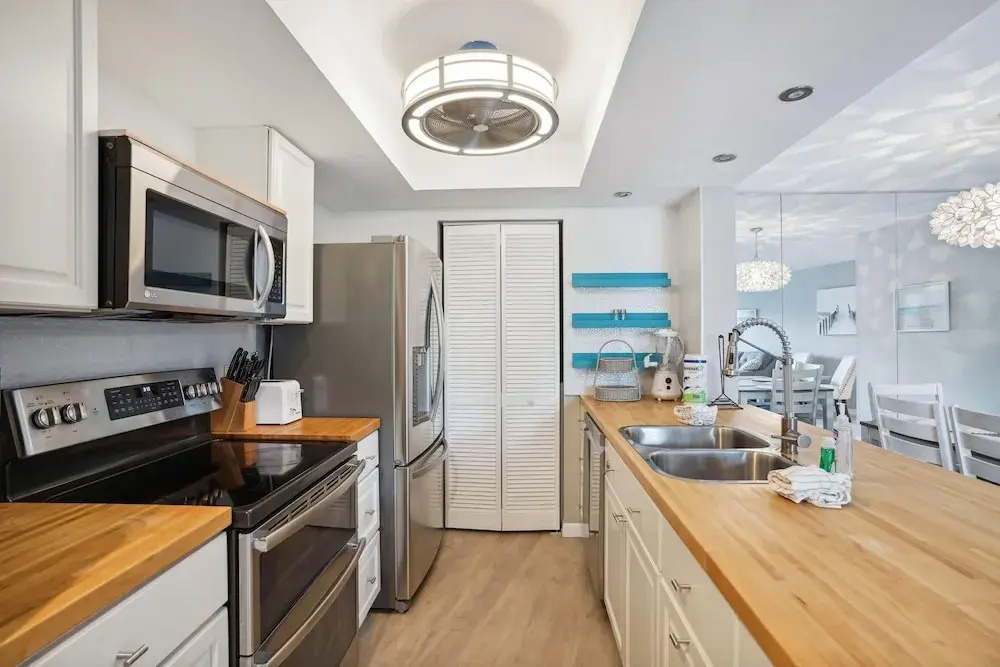 Lands End 1-306 Bay Front- Premier