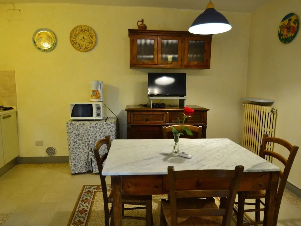 Bright Farmhouse in Montecatini Terme With Swimming Pool