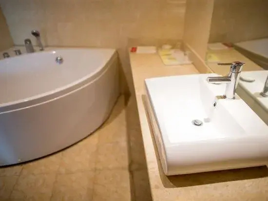 Baihe Hot Spring Hotel