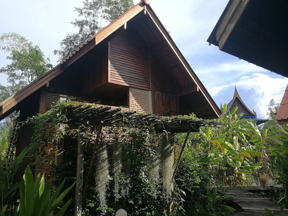 Baankorpai Amphawa
