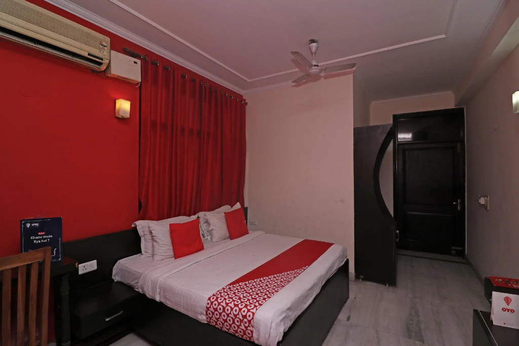 OYO Flagship 61869 Jp Residency