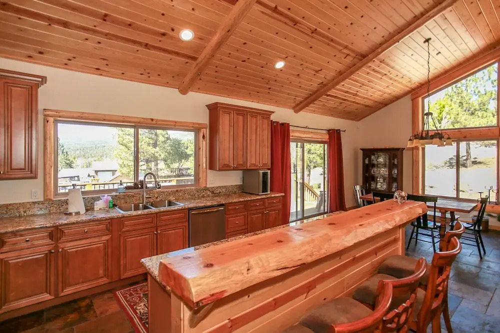 1648 - Luxury on Eagle Ridge by RedAwning