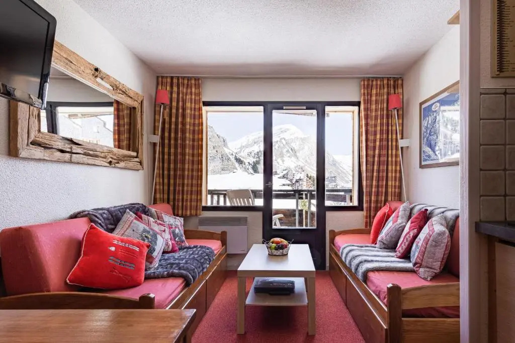 Stylish modern apartment for 4 by Avoriaz Chalets