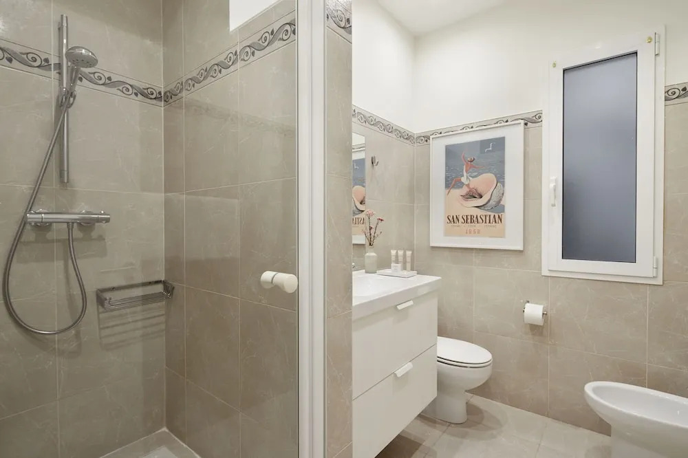 Rhonda Apartment by FeelFree Rentals