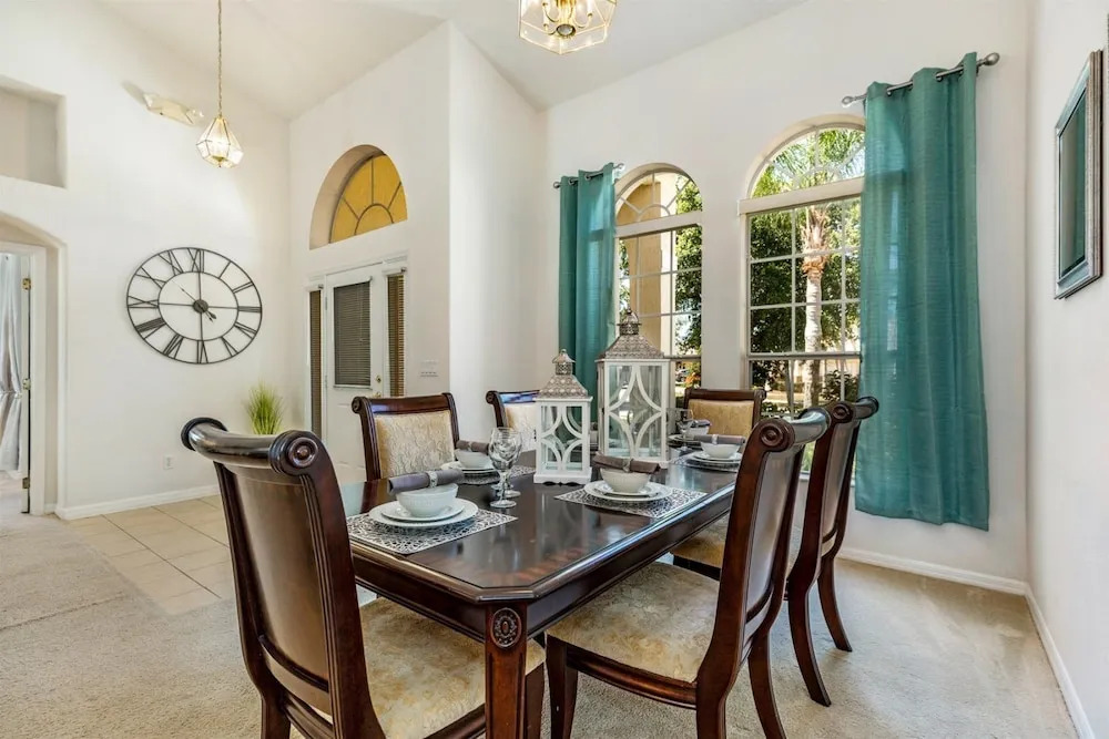 Fantastic 6 Bed Villa With Own Private Pool With No Rear Neighbours