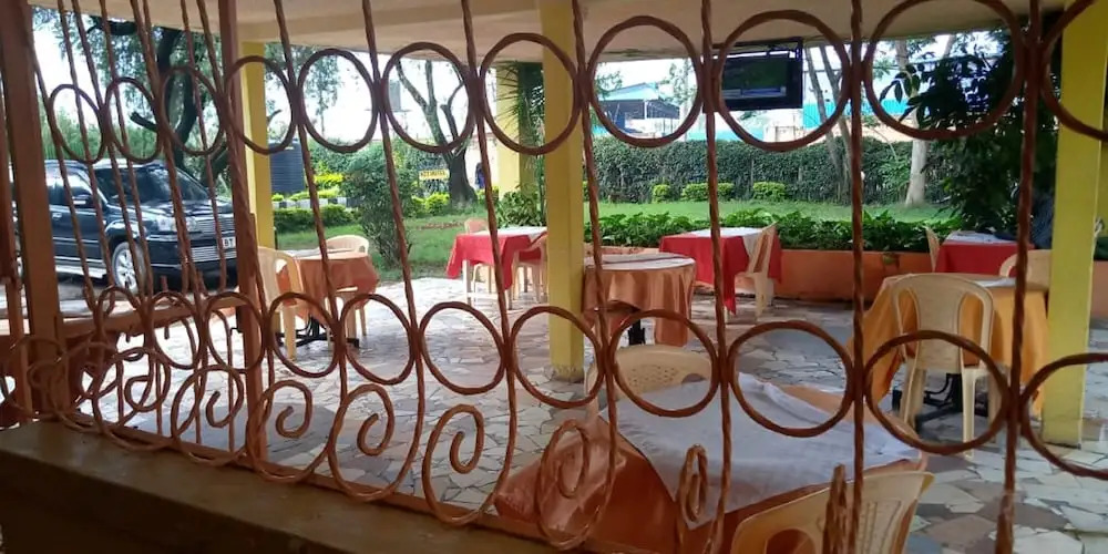 Chariot County Hotel