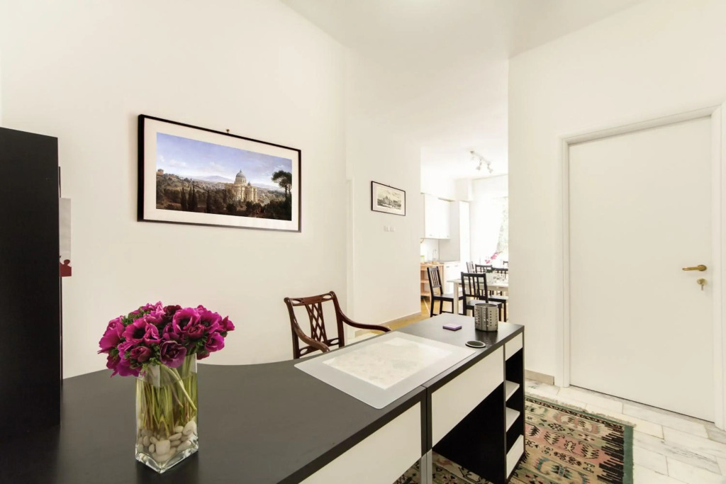 Vatican Mirum Apartment