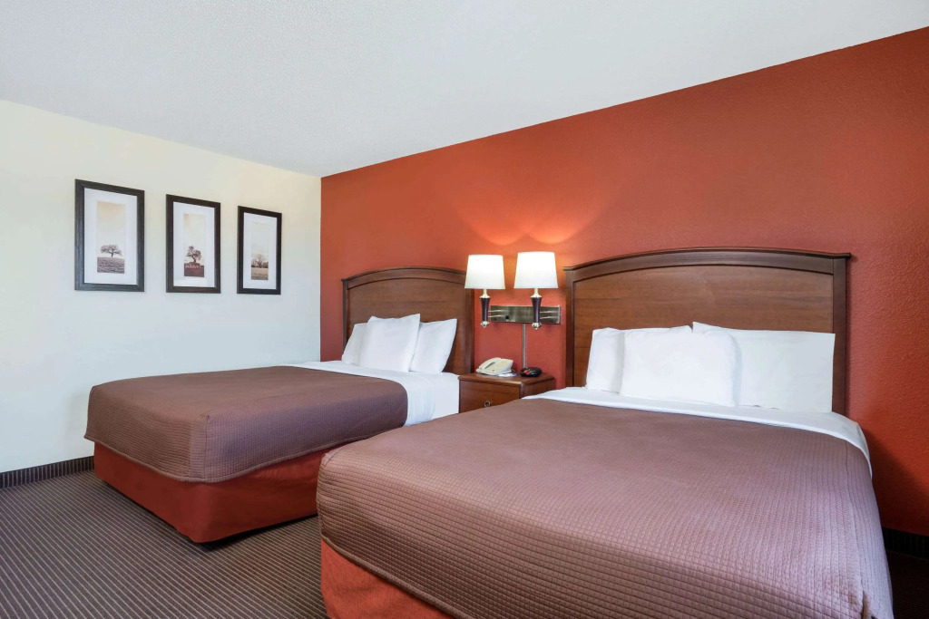 AmericInn by Wyndham Park Rapids