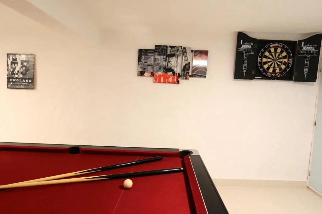 Elegant Vilamoura Old Town Villa Villa Rosa 6 Bedrooms Pool Table