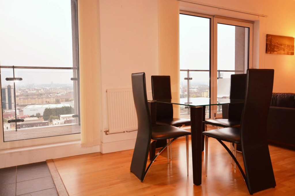 Zen Apartments - City Airport London