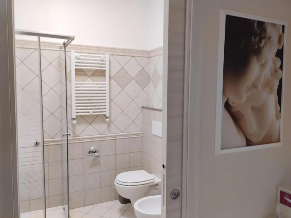 OLYMPUS ROOM