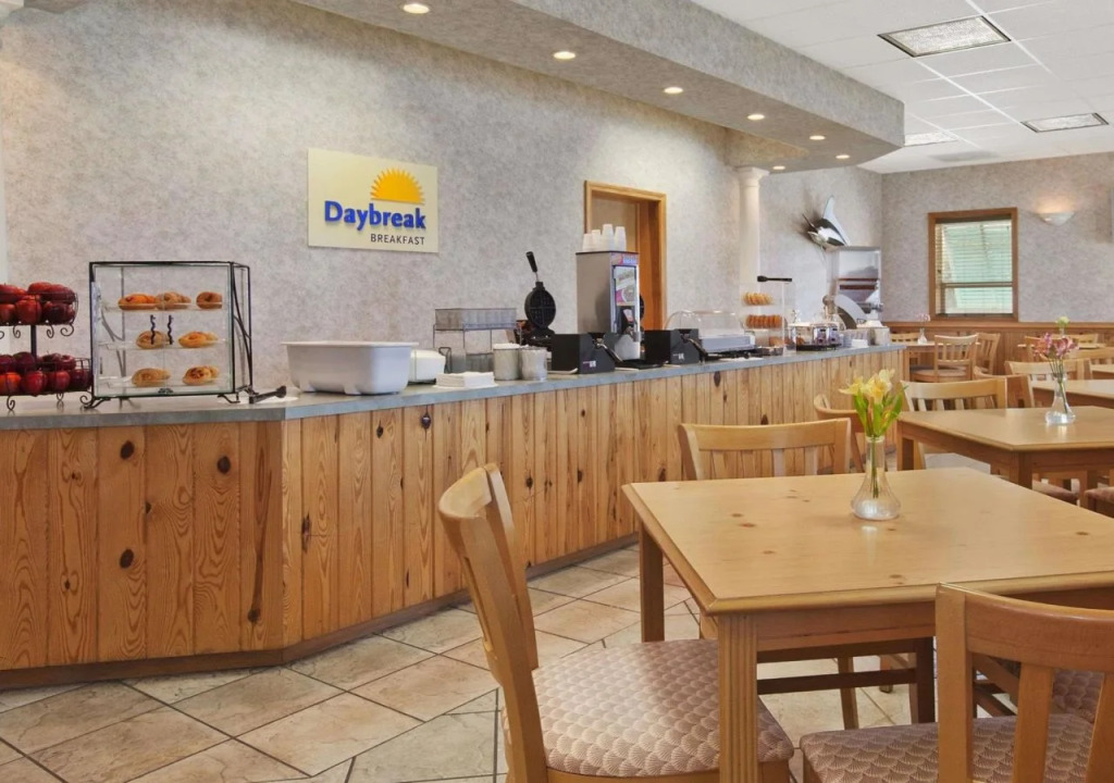 Mariner Inn And Suites