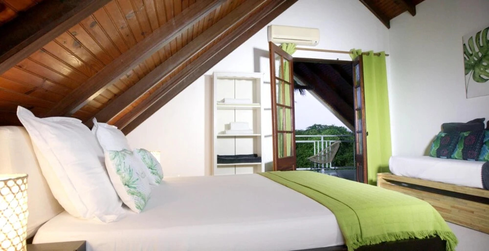 Villa With 5 Bedrooms in St Francois, With Wonderful sea View, Private Pool, Enclosed Garden
