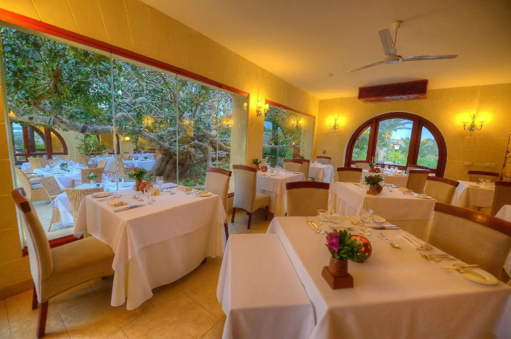 Hotel Ta Cenc & Spa