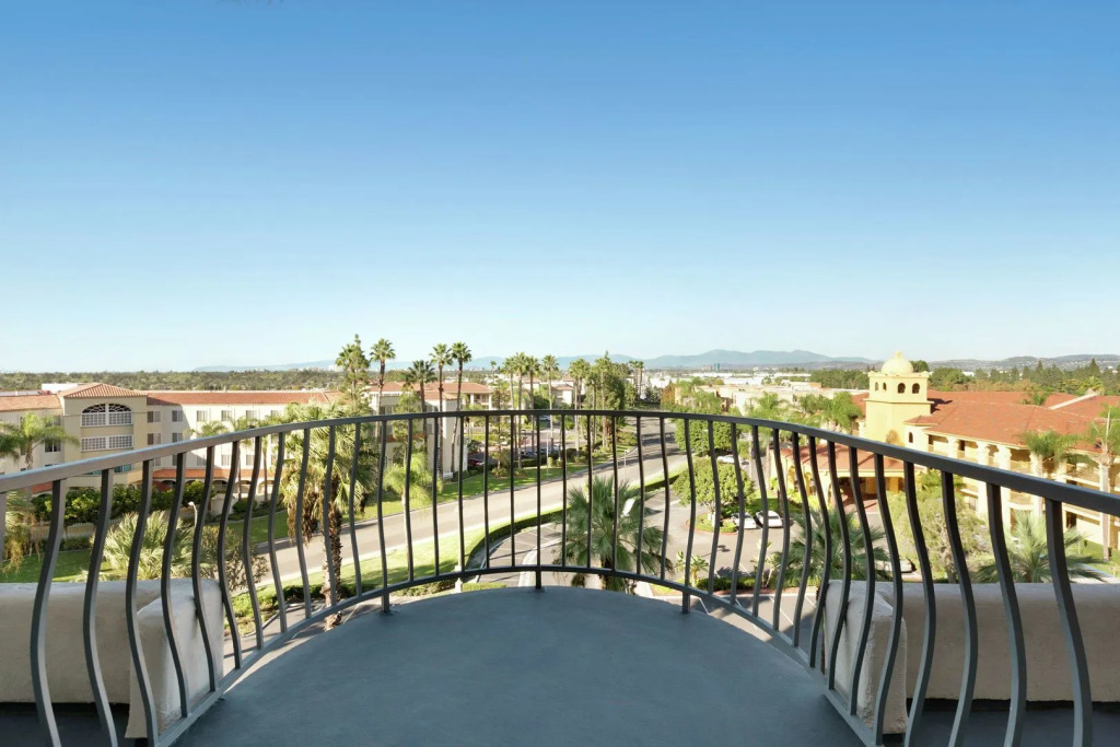 Embassy Suites by Hilton Santa Ana Orange County Airport