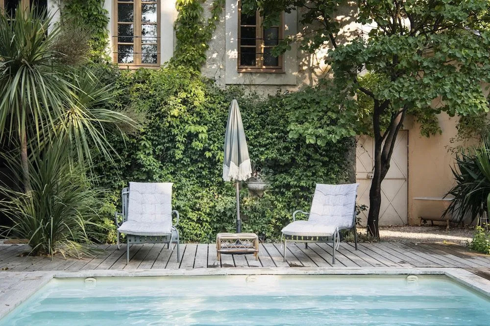 Maison Sumiane - Maison d hotes et locations avec piscine