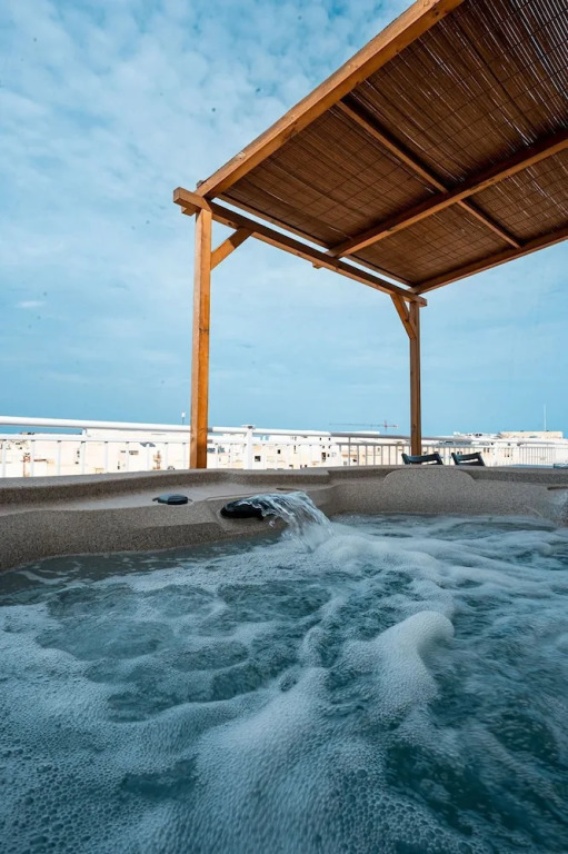 The Willows Penthouses with Jacuzzi