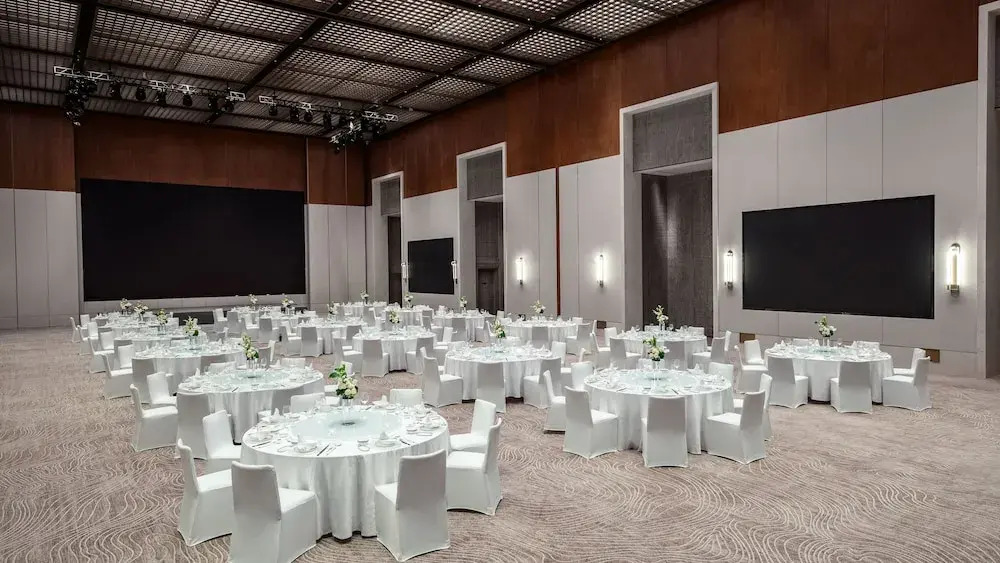 InterContinental Wuxi Taihu New City by IHG