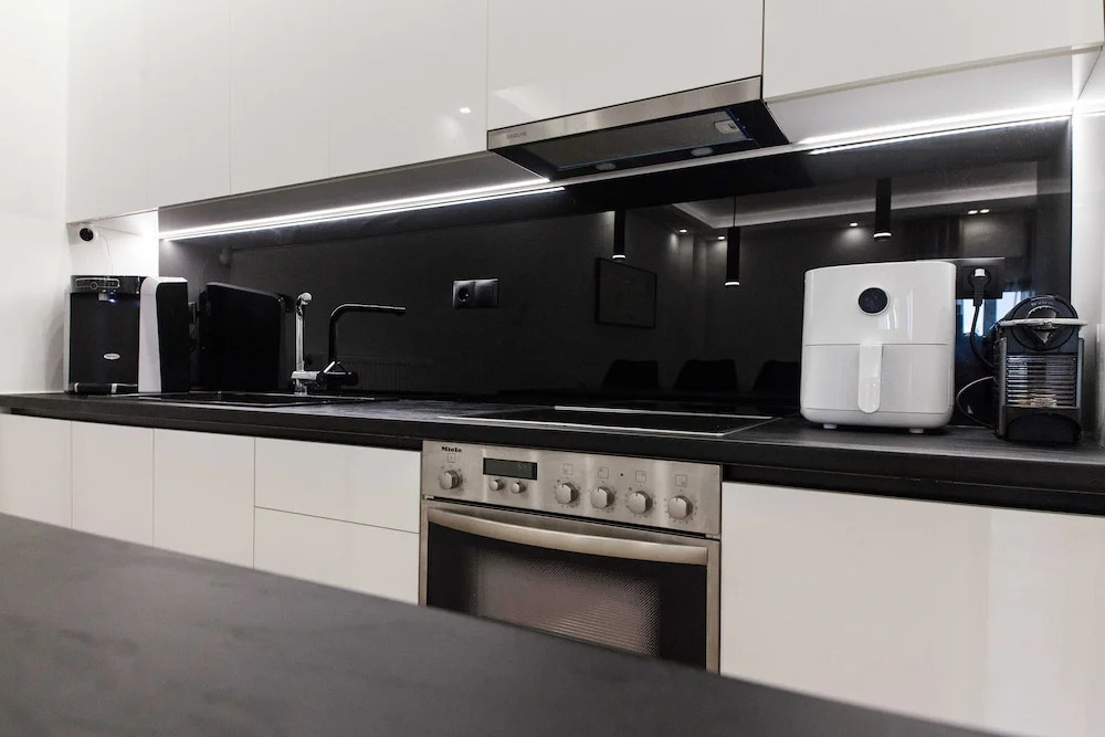 Kallithea Modern Living w Designer Touch