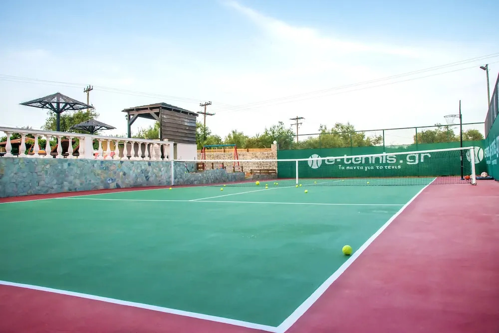 Villa Maxim with Private Pool & Tennis Court