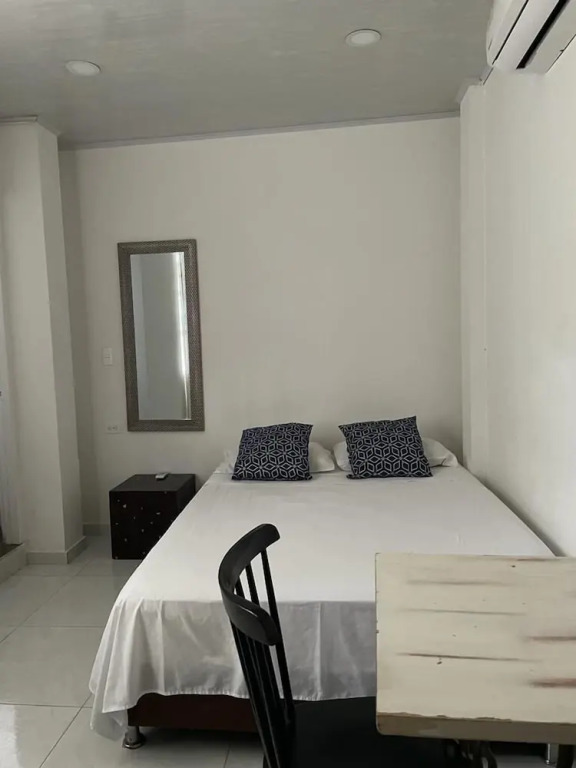 Mh Rooms
