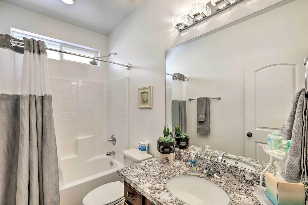 Ski, Hike & Explore: Bellemont Home w/ Fenced Yard