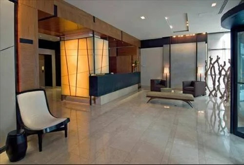 300 East 39th Apartments