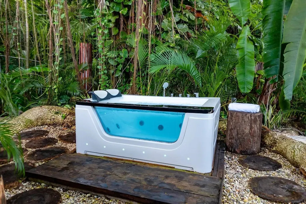 Secluded 3BR Garden Villa Pool Ocean Views