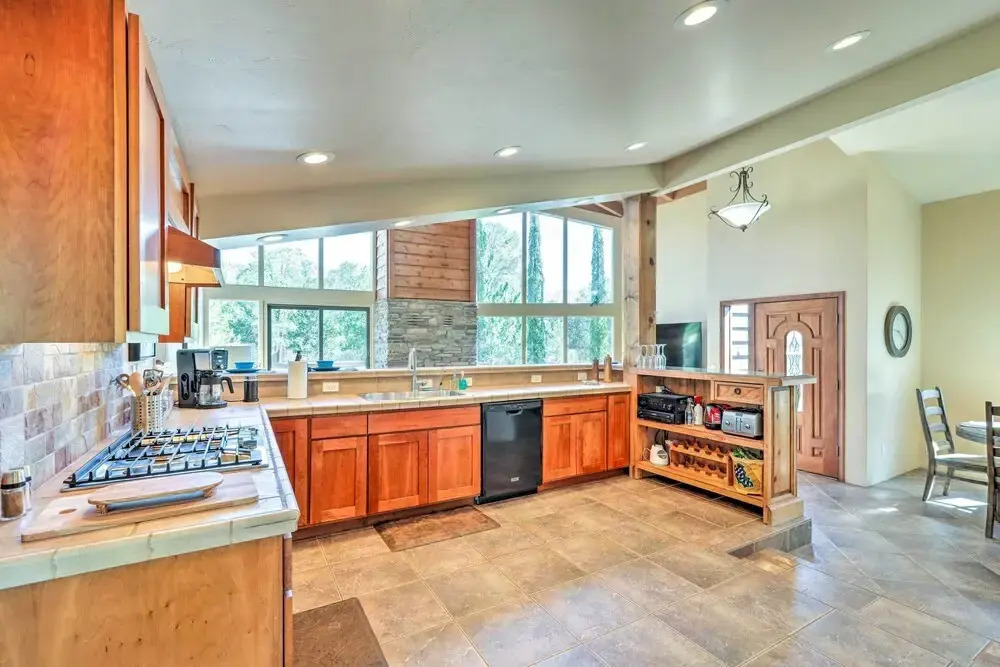 Mountain-view Deck: Bright Sedona Home