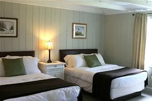 The Orchard Hill Inn